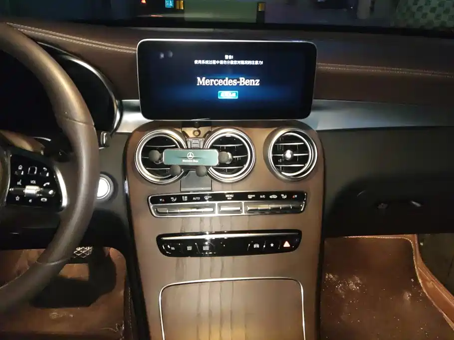 Mercedes-Benz GLC — миниатюра 13