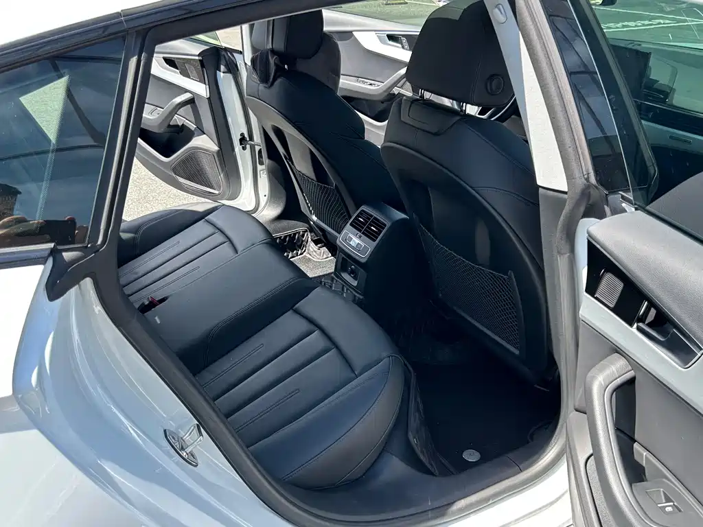 Audi A5 (Import) — миниатюра 9