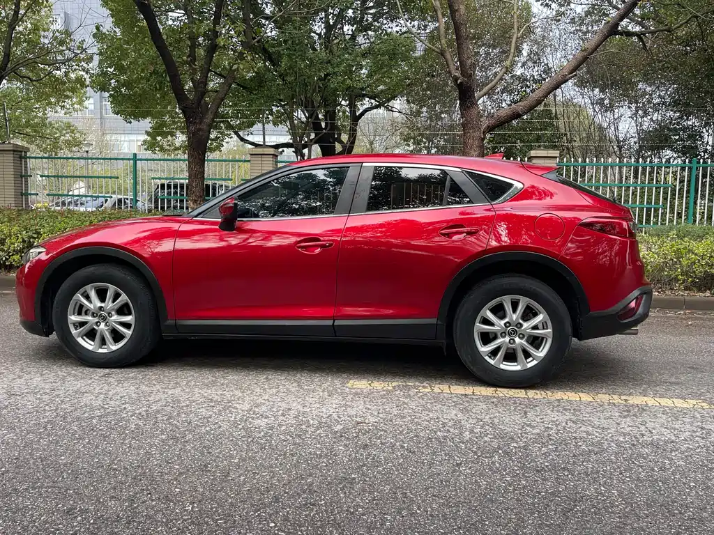 MAZDA CX 4