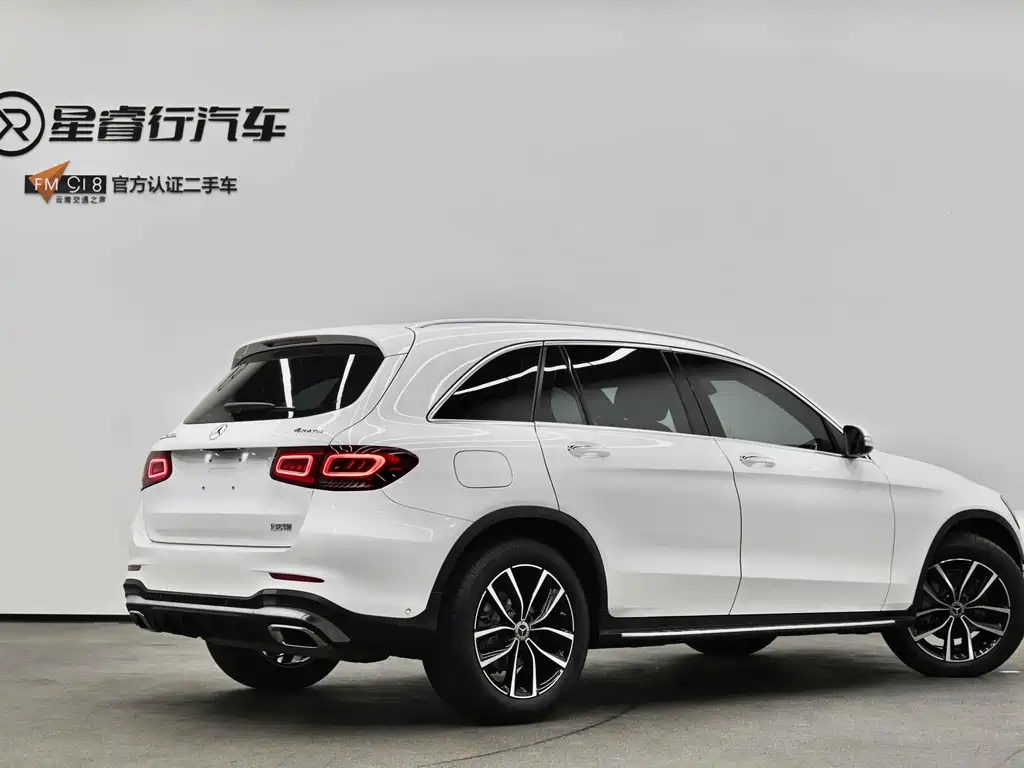 MERCEDES-BENZ GLC