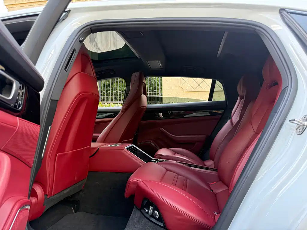 Porsche Panamera — миниатюра 11