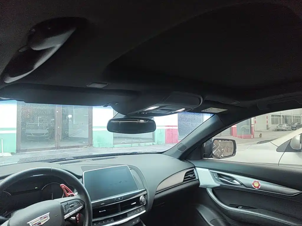 Cadillac CT5 — миниатюра 18
