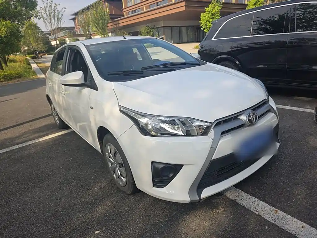 Toyota Yaris L — миниатюра 4