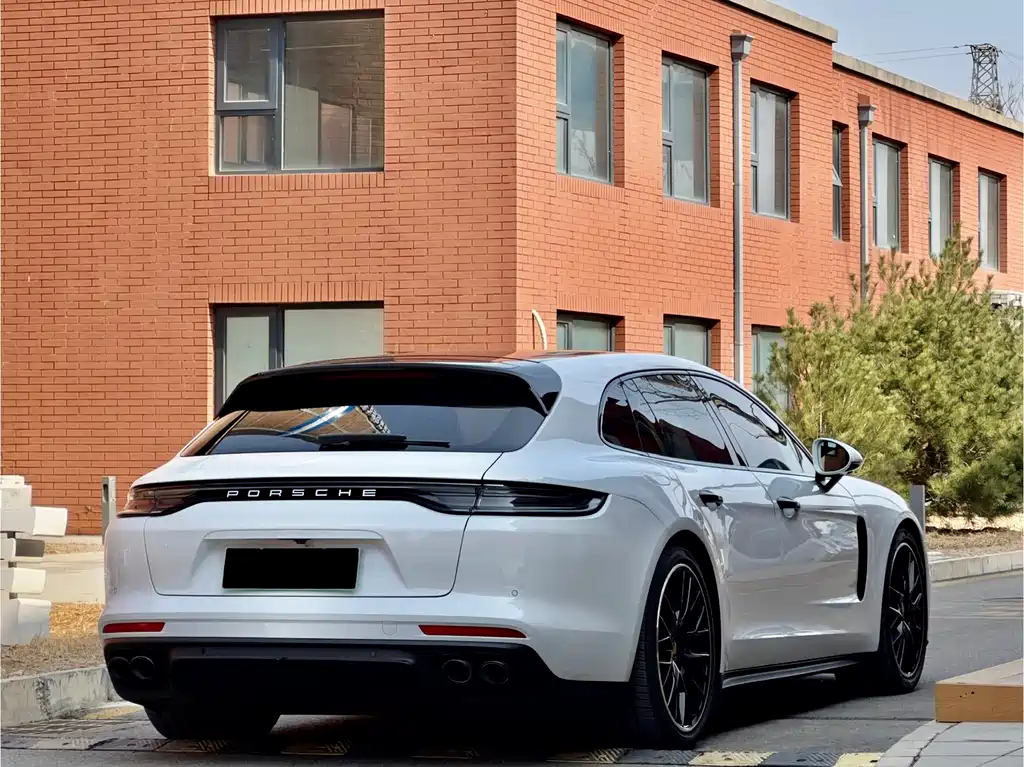 PORSCHE PANAMERA NEW ENERGY