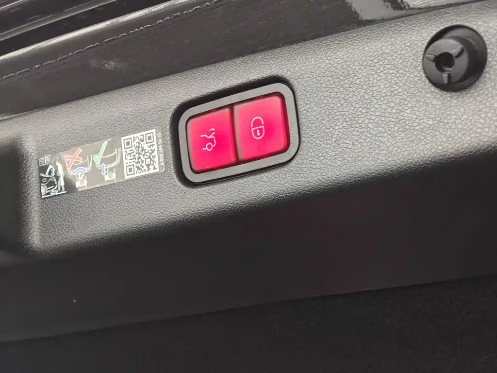 MERCEDES-BENZ E CLASS NEW ENERGY