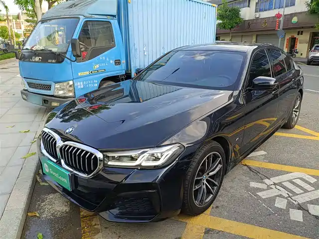 BMW  5 SERIES
