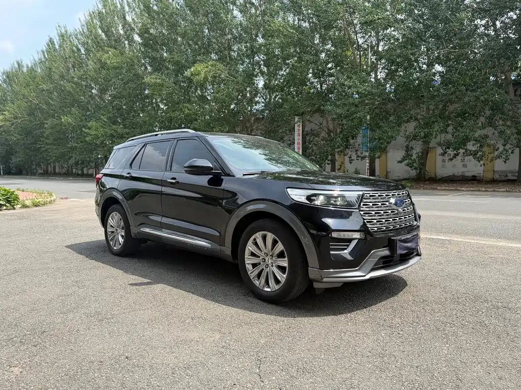 Ford Explorer EcoBoost 285 4WD Titanium Gold Edition 6 seats, фото 3