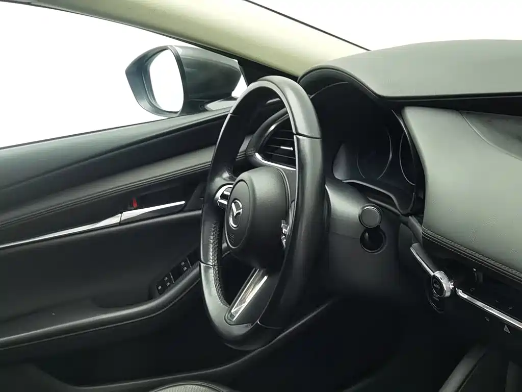 Mazda 3 Axela — миниатюра 22