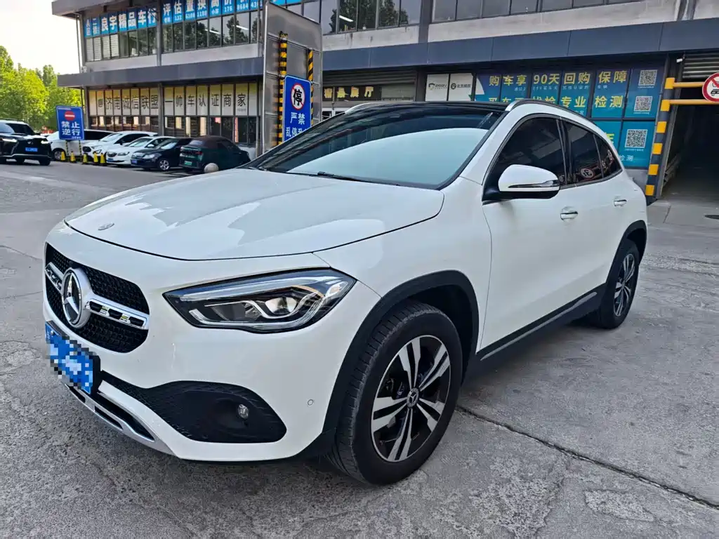 Mercedes-Benz GLA 2023