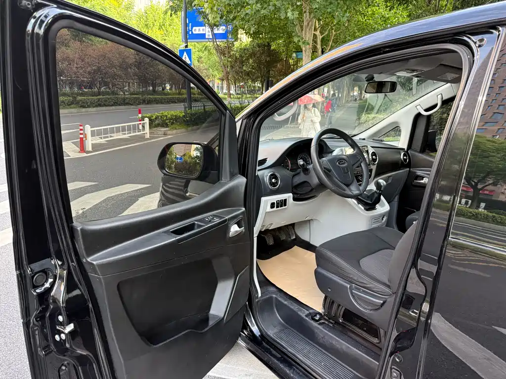 JAC Refine Refine M3 — миниатюра 4