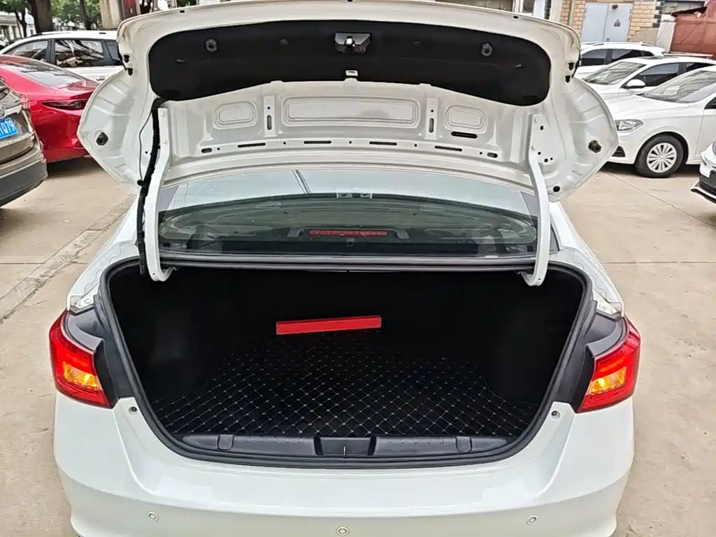 Chery Arrizo 5 — миниатюра 19