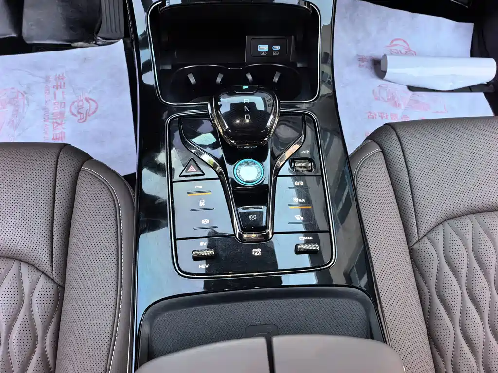 BYD Han — миниатюра 12