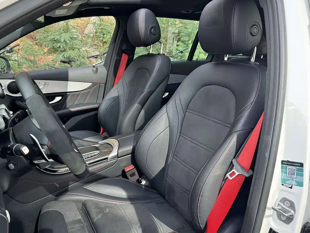 MERCEDES-BENZ GLC AMG