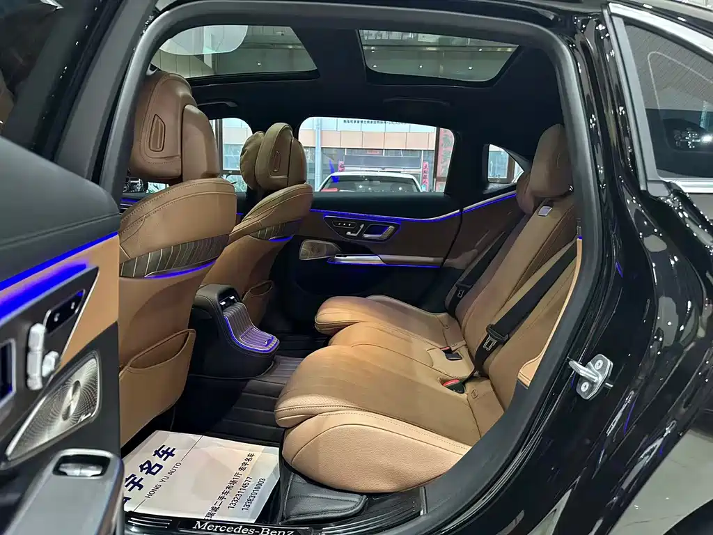 Mercedes-Benz E-Class — миниатюра 20