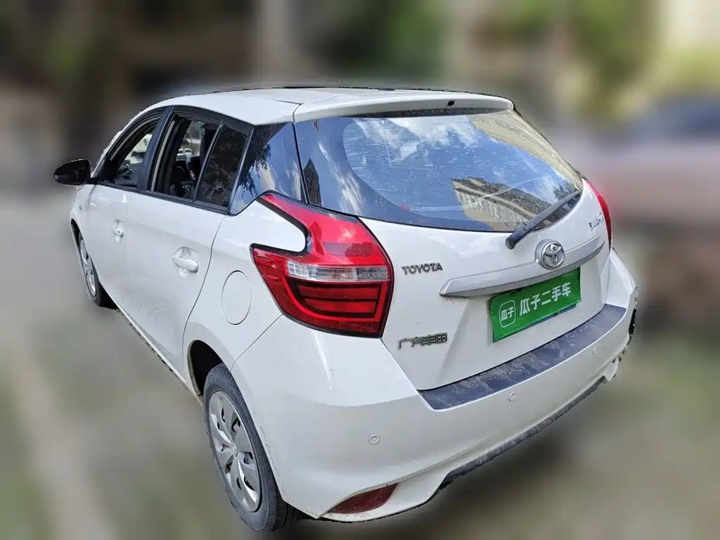 Toyota Yaris L — миниатюра 25