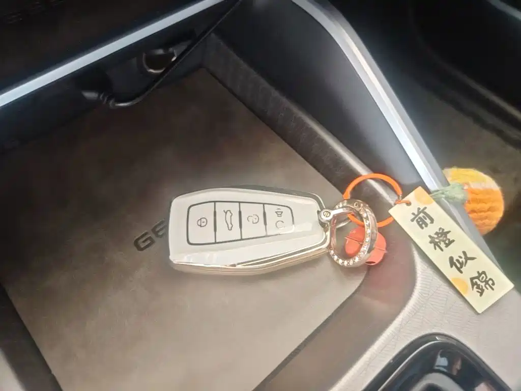 Geely Emgrand — миниатюра 9