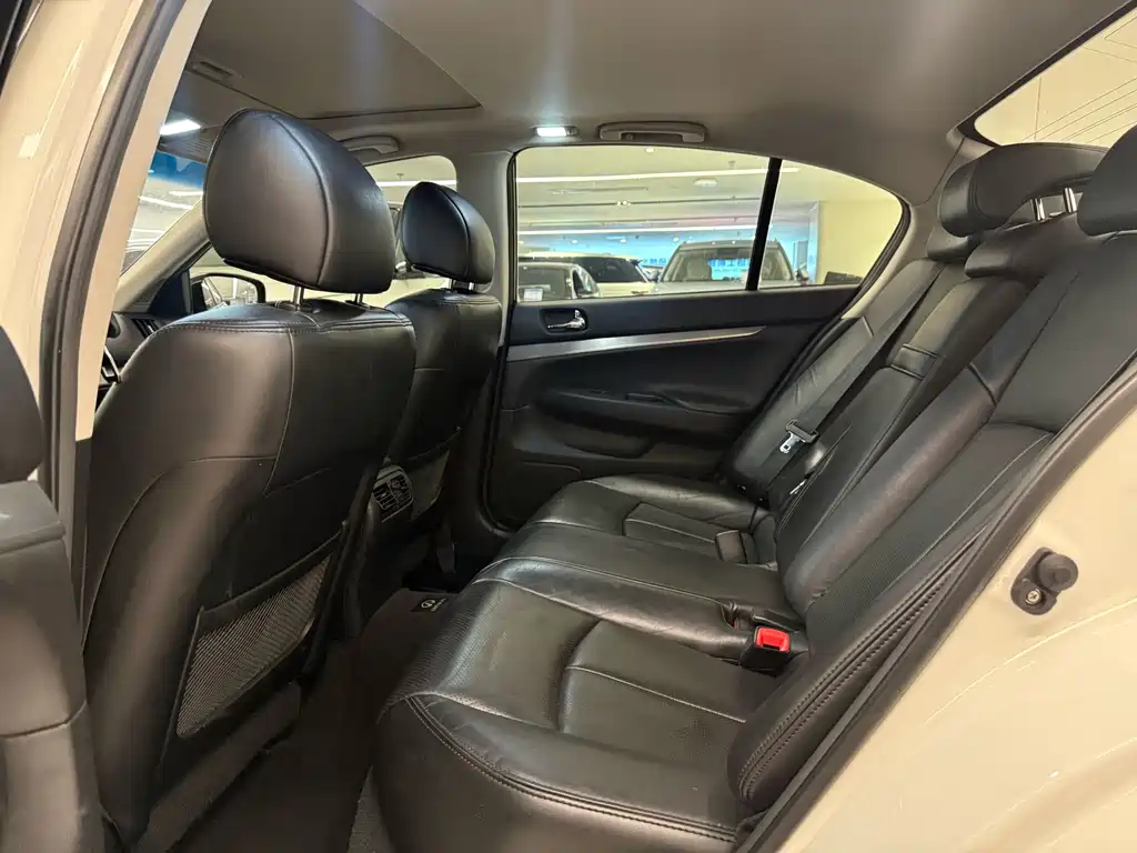 Infiniti G — миниатюра 10