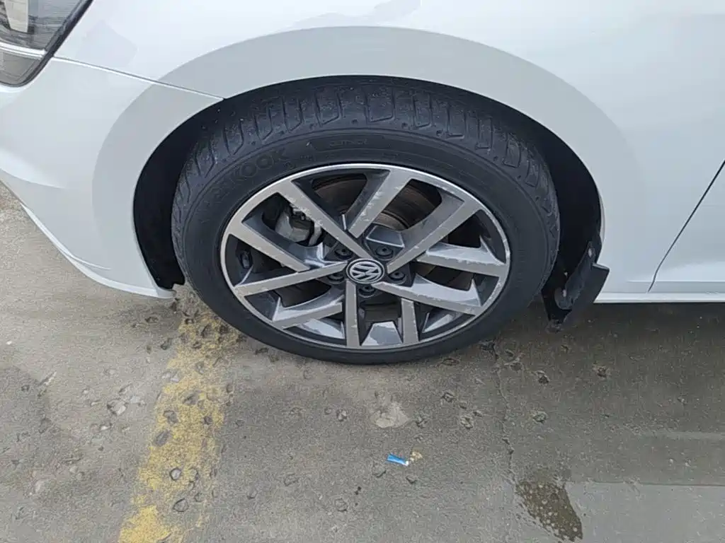 Volkswagen Golf — миниатюра 23