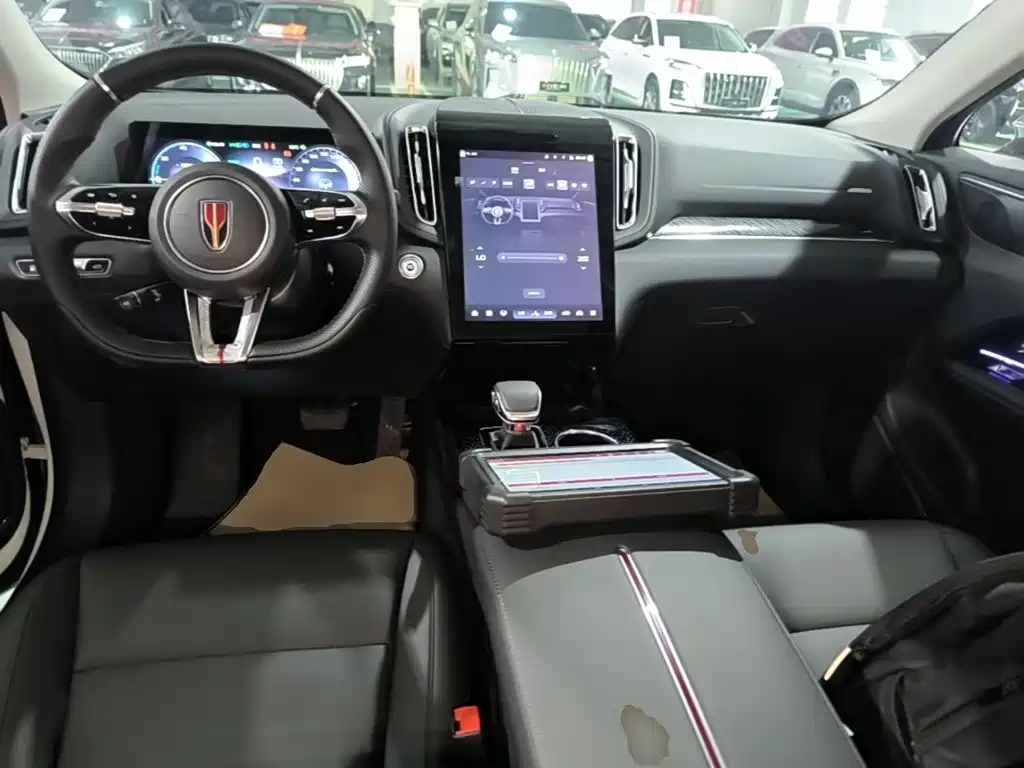 Hongqi Hongqi HS3 PHEV — миниатюра 10