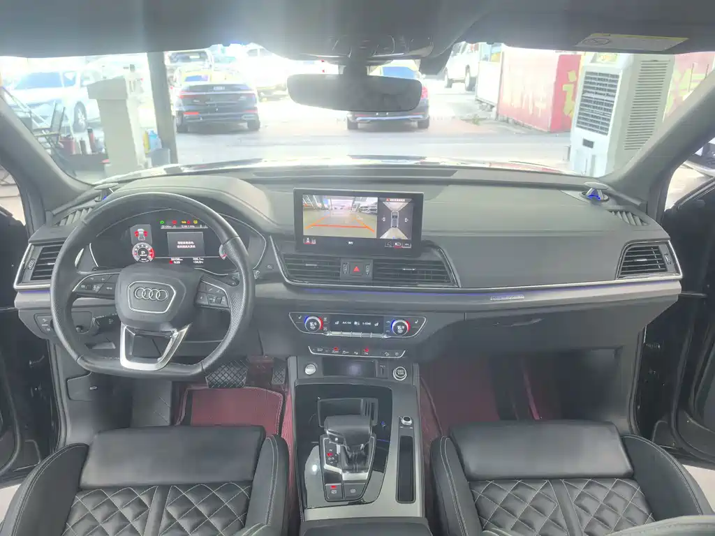 Audi Q5L Sportback — миниатюра 10