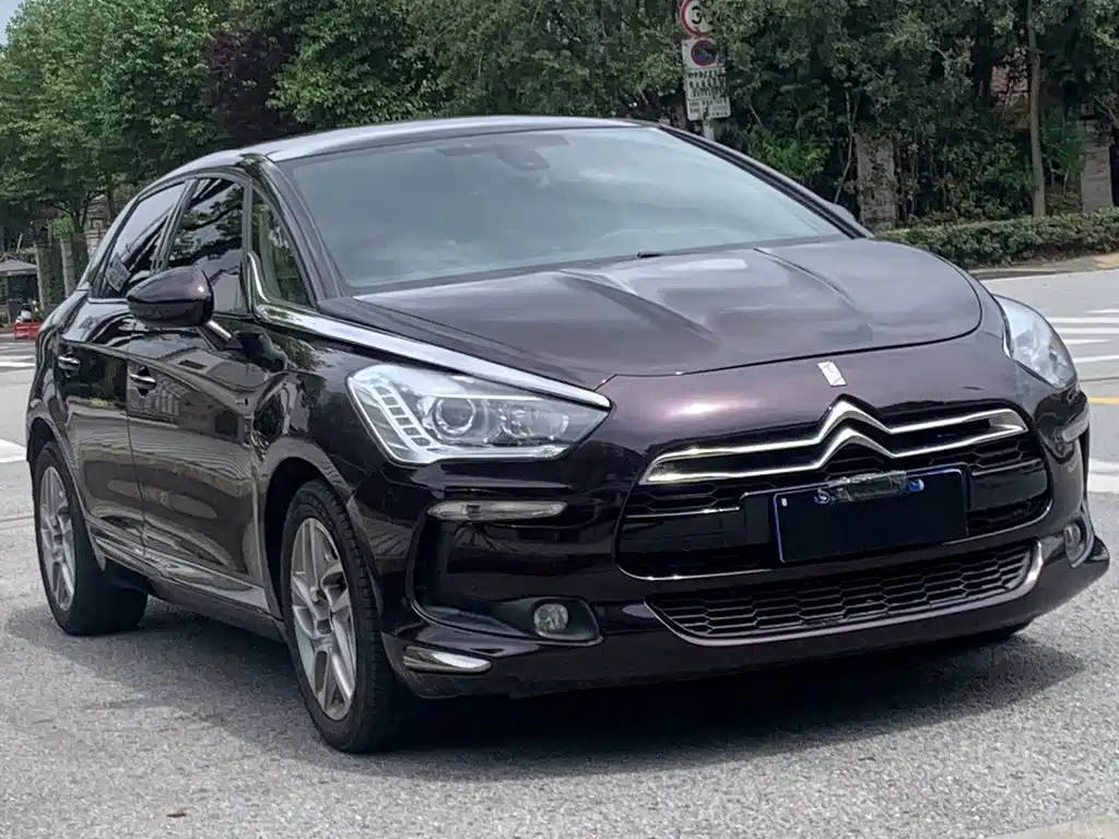 DS DS 5 — миниатюра 3