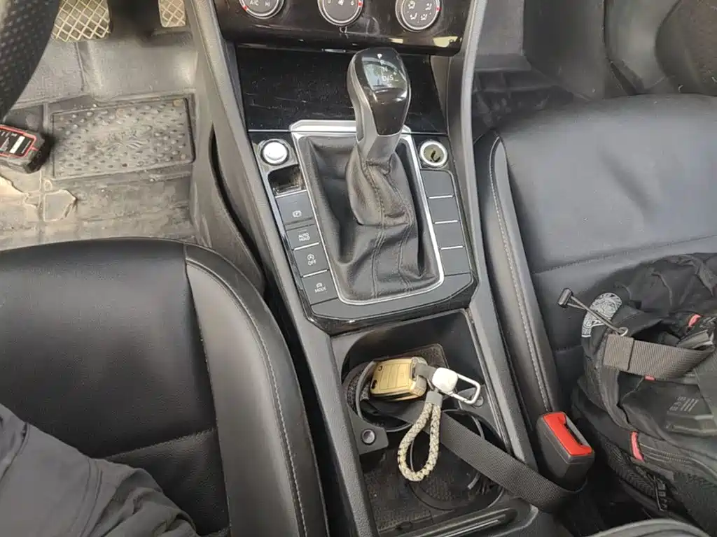 Volkswagen Sagitar — миниатюра 14