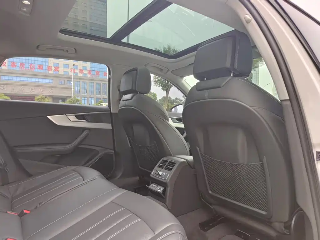 Audi A4L — миниатюра 10