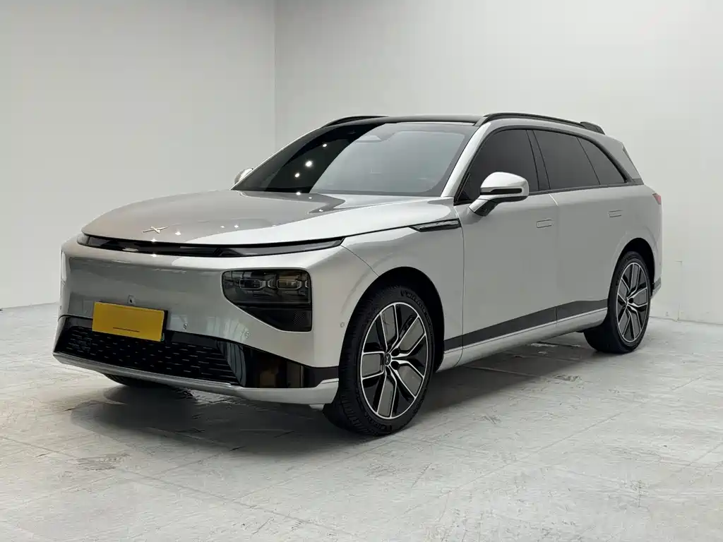 XPeng G9 — миниатюра 2