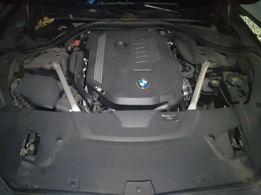 BMW 7 Series — миниатюра 9