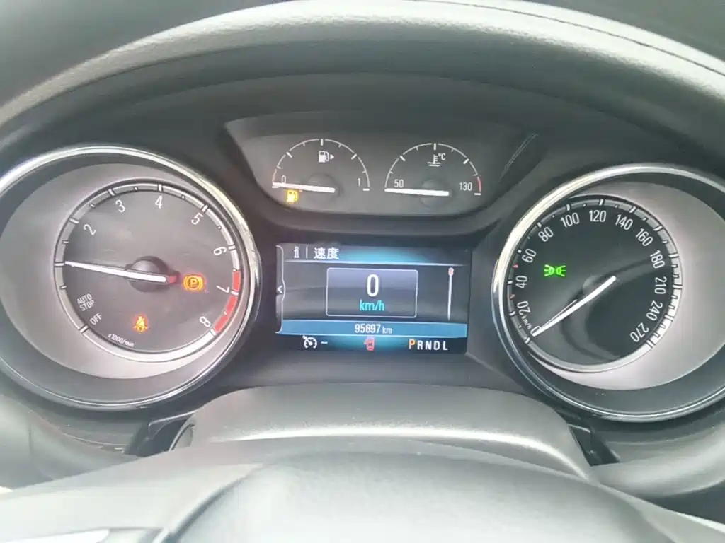 Buick Verano — миниатюра 12