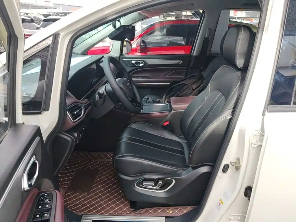 GAC Motor Trumpchi M6 — миниатюра 15