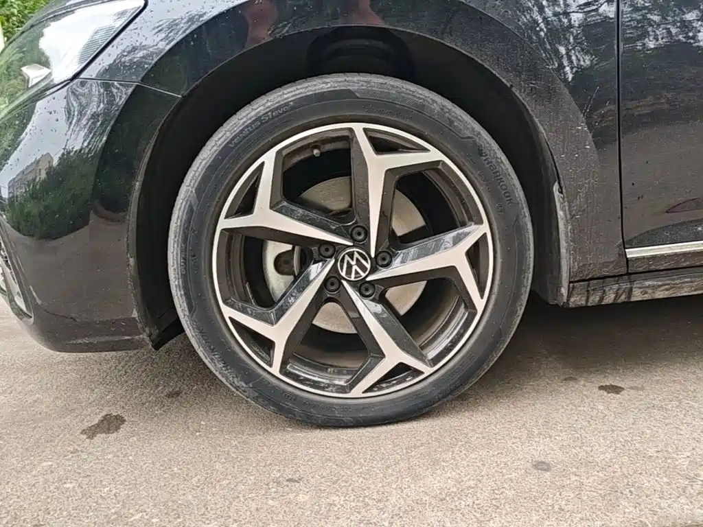 Volkswagen Passat — миниатюра 23