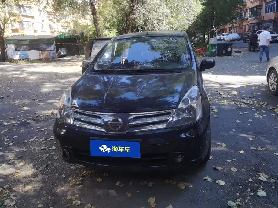 Nissan Livina — миниатюра 2
