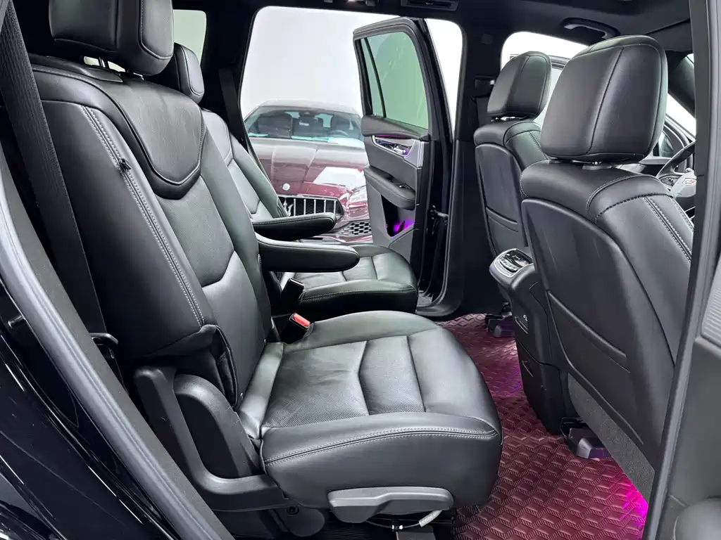 Cadillac XT6 — миниатюра 14