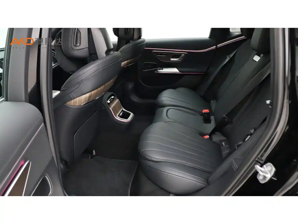 Mercedes-Benz E-Class New Energy — миниатюра 7