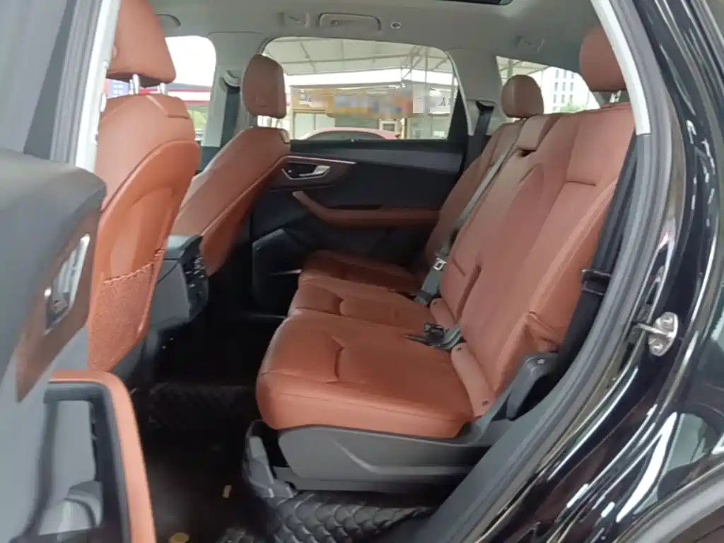 Audi Q7 — миниатюра 17