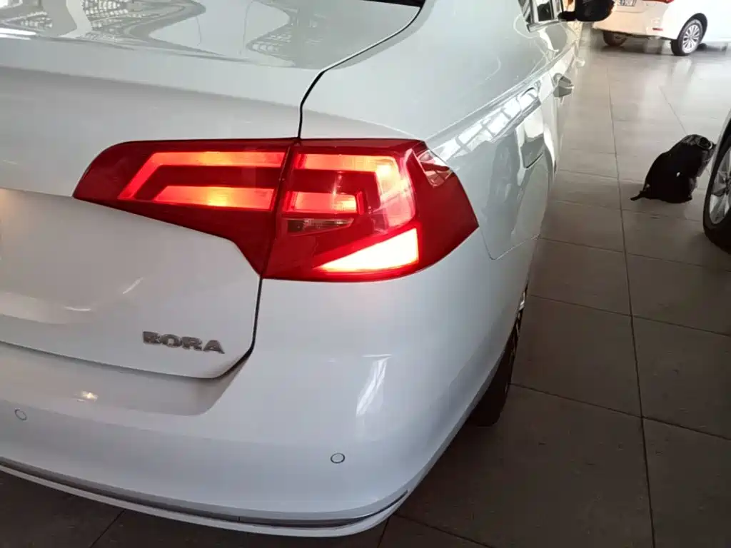 Volkswagen Bora — миниатюра 8