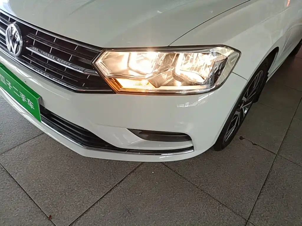 Volkswagen Bora — миниатюра 24