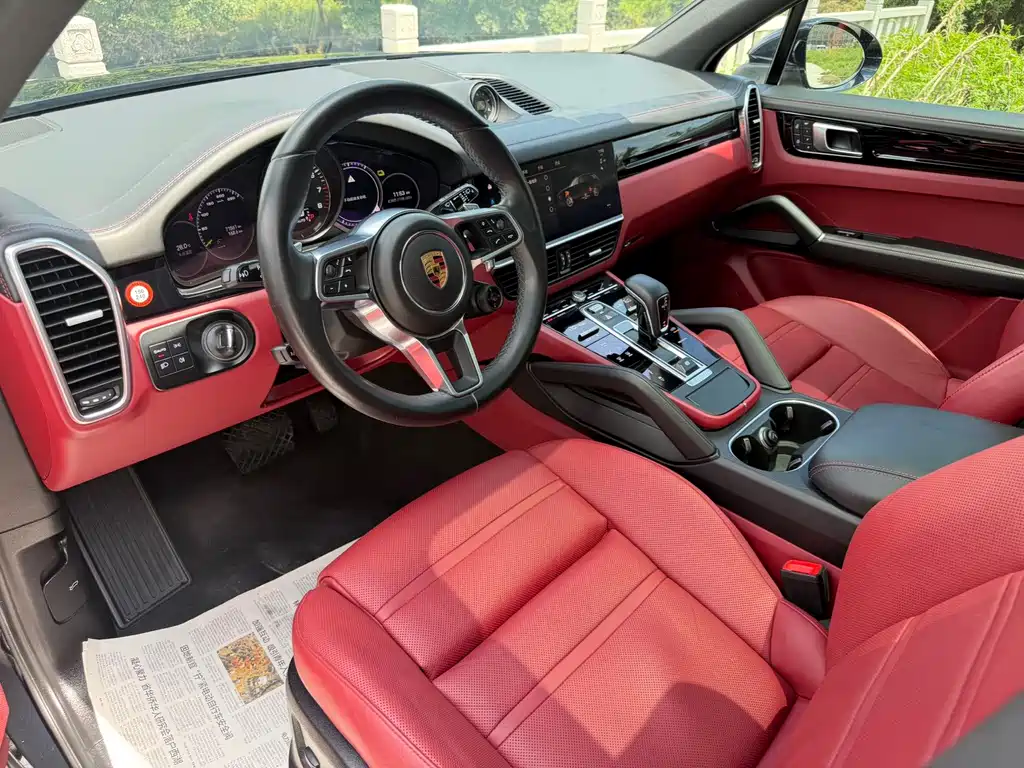 Porsche Cayenne Hybrid — миниатюра 16