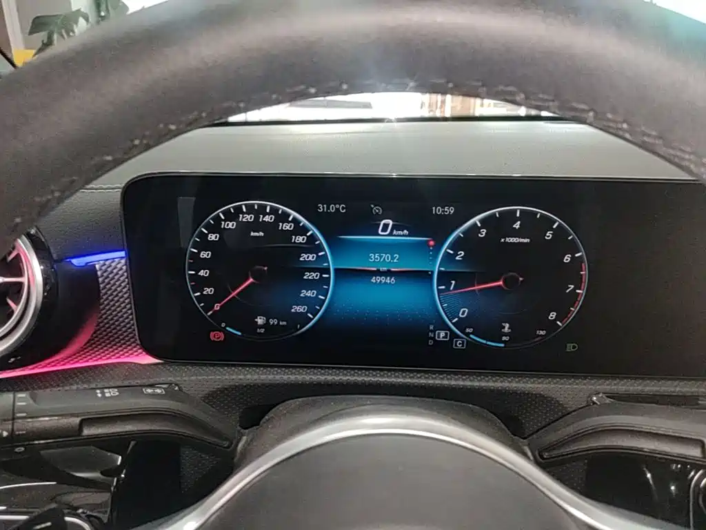 Mercedes-Benz A-Class — миниатюра 12