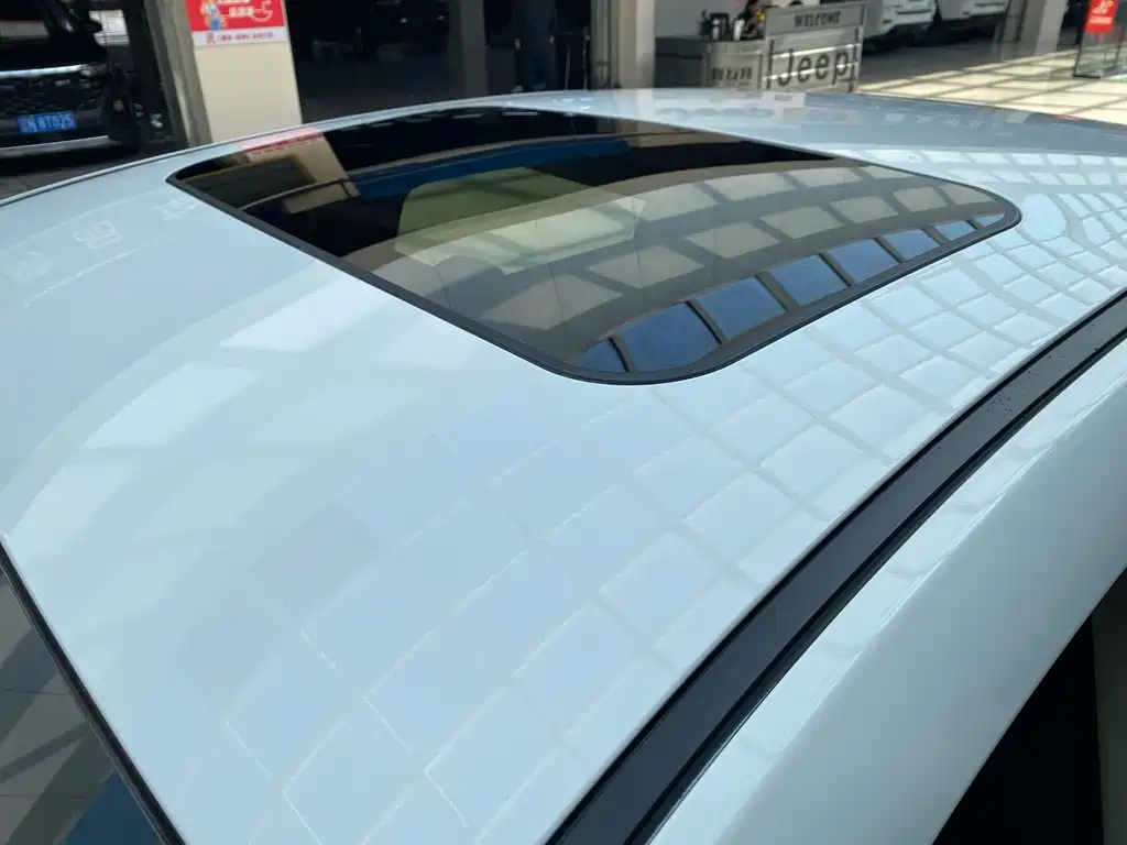 Geely Emgrand GL — миниатюра 12