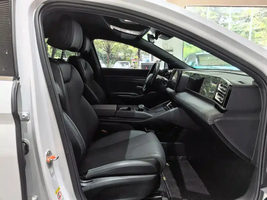 BYD Qin L — миниатюра 16