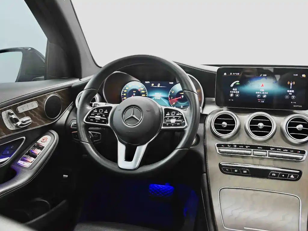 Mercedes-Benz GLC — миниатюра 33