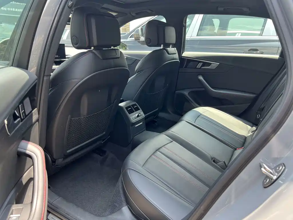 Audi A4L — миниатюра 12