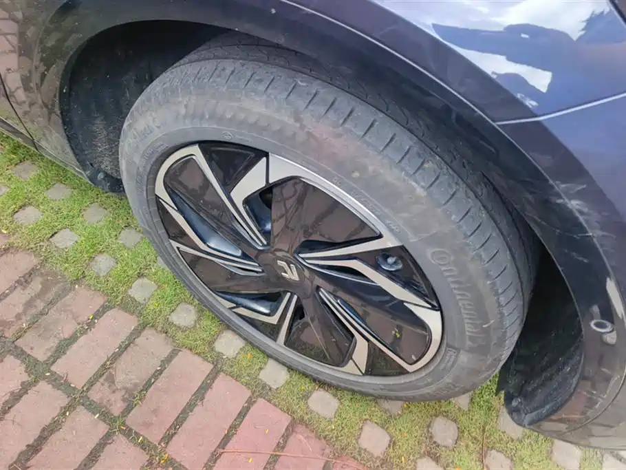 RISING AUTO FEIFAN R7