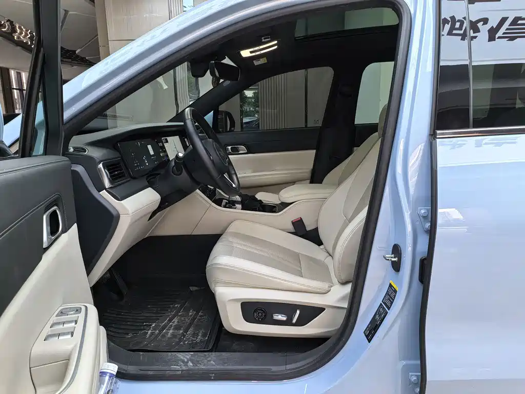 Li Auto Li ONE — миниатюра 10