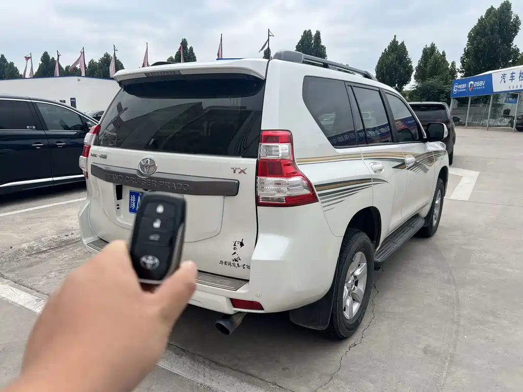 Toyota Prado — миниатюра 3