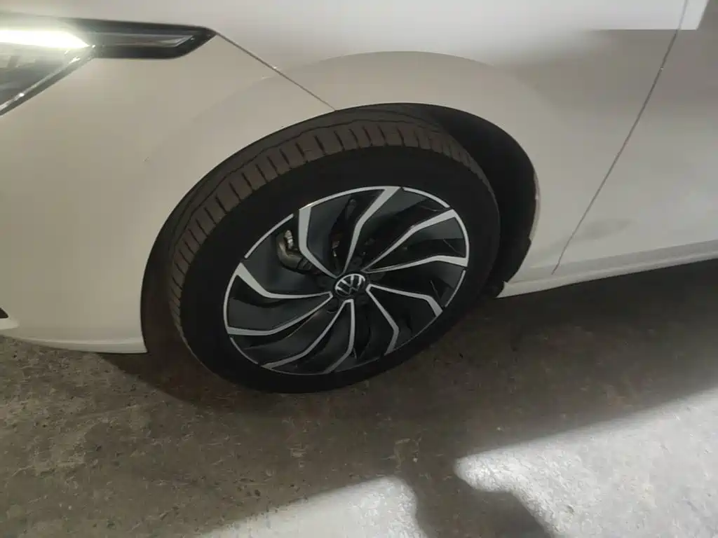 Volkswagen Golf — миниатюра 23