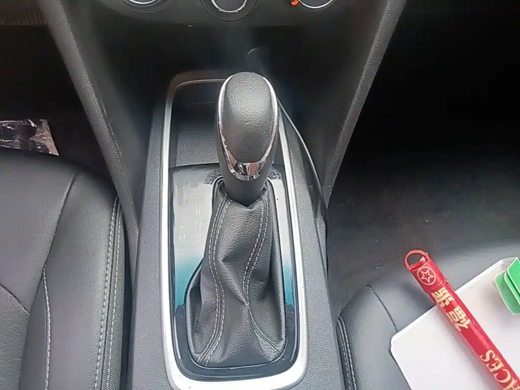 Chevrolet Cavalier — миниатюра 14