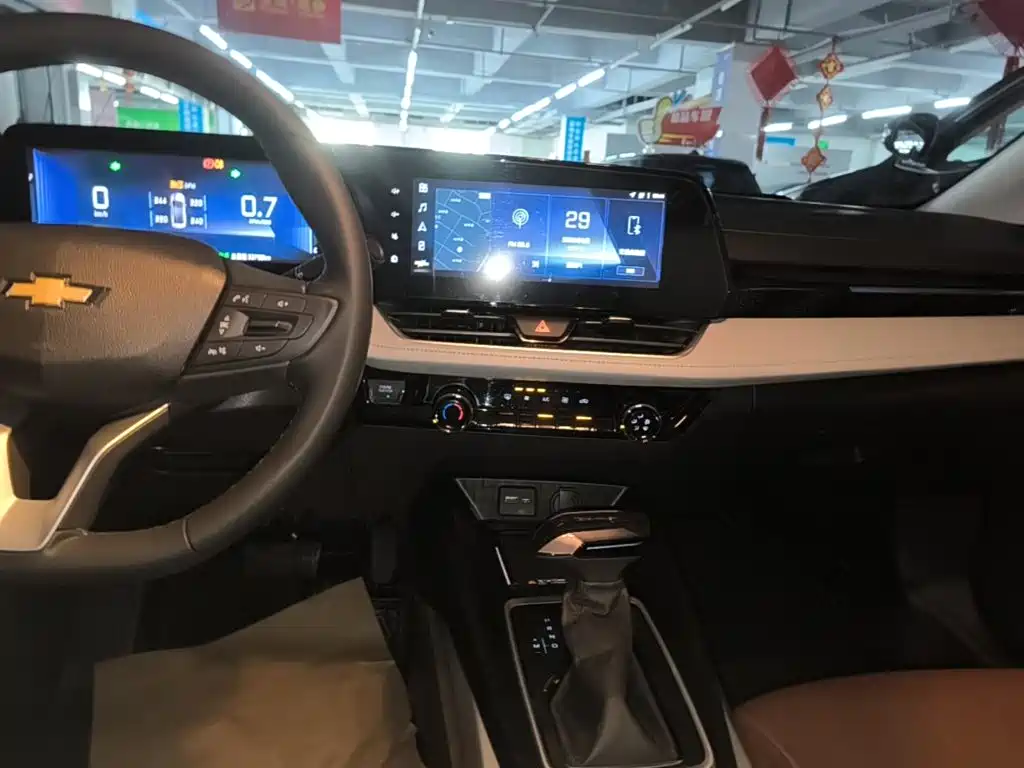 Chevrolet Monza — миниатюра 13